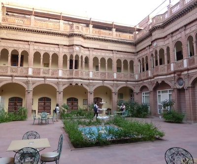 Hotel Bhanwar Niwas